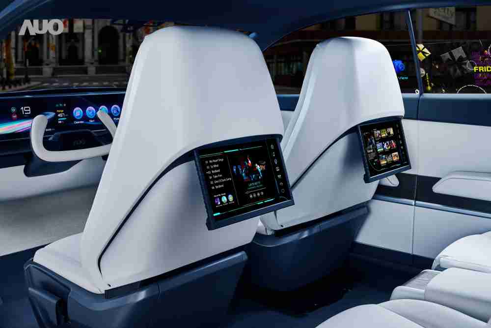 优游UB8将于CES 展示全新Smart Cockpit 2024，，，可紧密串连使用者多元需求，，，，并革新座舱内部的应用和设计，，带来身历其境且引人入胜的视觉飨宴，，，，满足驾乘人员的全方位体验